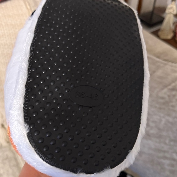 Nike Air Jordan Plush Slippers - Orange, Black, and White Gender Neutral - Picture 4 of 5